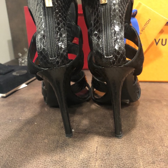 Tamara Mellon beaded, leather and suede caged heel - Picture 3 of 7